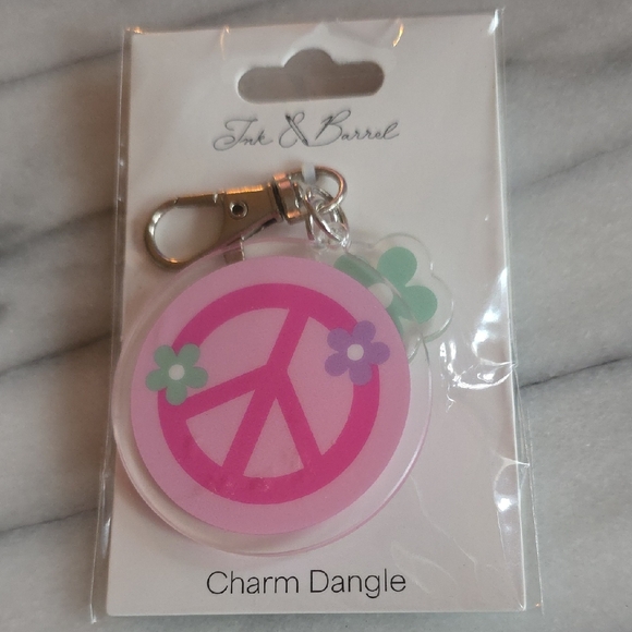 ink & barrel Accessories - NWT Ink & Barrel ☮️ Peace Sign Charm Dangle! 2/$15 Or 3/$20!